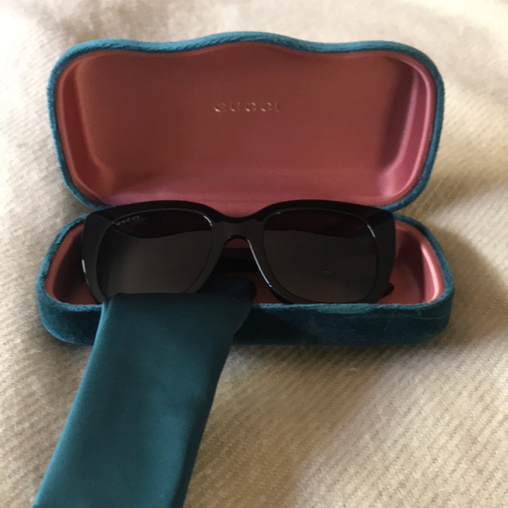 Gucci sunglasses - Picture 3 of 5
